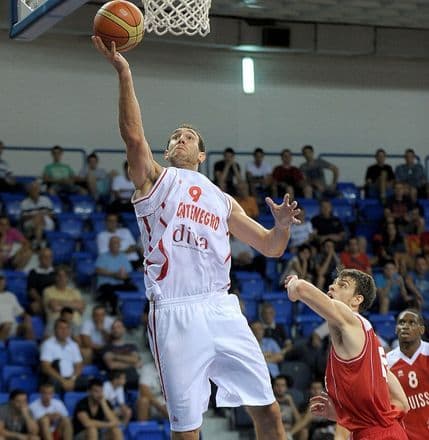 Ubjedljiva pobjeda košarkaša protiv Švajcarske Ubjedljiva pobjeda košarkaša protiv Švajcarske