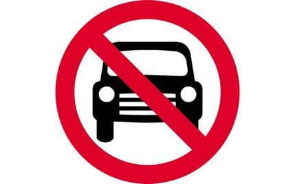 Zatvoren saobraćaj desnom trakom na Bulevaru Ivana Crnojevića Zatvoren saobraćaj desnom trakom na Bulevaru Ivana Crnojevića