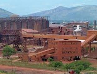 Radnik KAP-a prijeti da će se zapaliti Radnik KAP-a prijeti da će se zapaliti