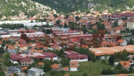 Akter pucnjave na Cetinju predao se policiji Akter pucnjave na Cetinju predao se policiji