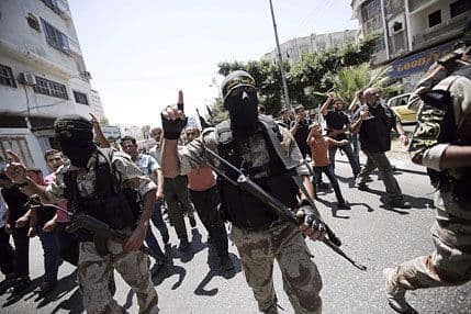 Forin Polisi: Haos i sektaško nasilje rezultat su angažmana SAD na Bliskom istoku Forin Polisi: Haos i sektaško nasilje rezultat su angažmana SAD na Bliskom istoku