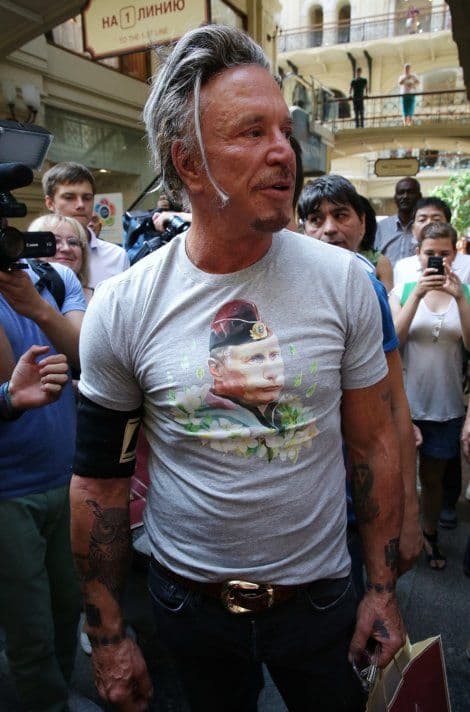 Miki Rurk nosio majicu sa likom Vladimira Putina Miki Rurk nosio majicu sa likom Vladimira Putina