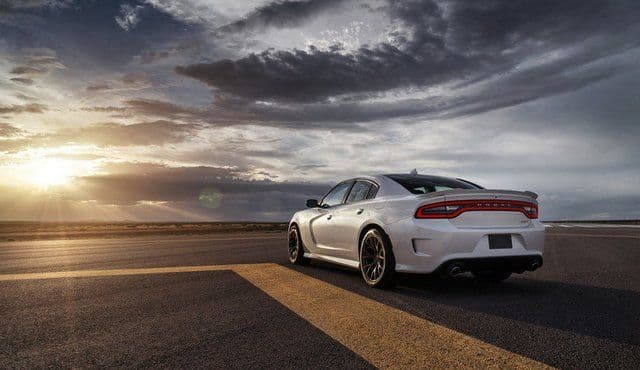 Predstavljen Dodge Charger SRT Hellcat (VIDEO) Predstavljen Dodge Charger SRT Hellcat (VIDEO)