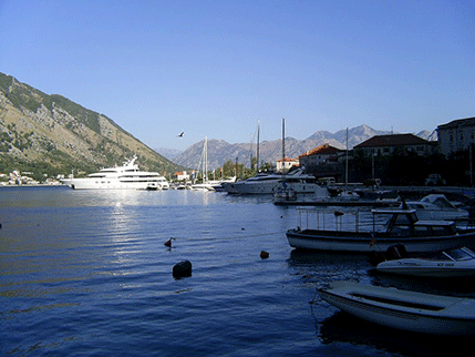 Kažnjeni Luka Kotor i dvije jahte zbog zagađivanja mora Kažnjeni Luka Kotor i dvije jahte zbog zagađivanja mora