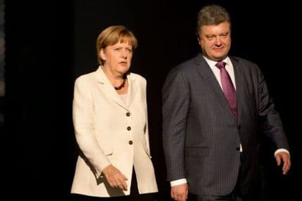 Porošenko pozvao Angelu Merkel da posjeti Ukrajinu Porošenko pozvao Angelu Merkel da posjeti Ukrajinu