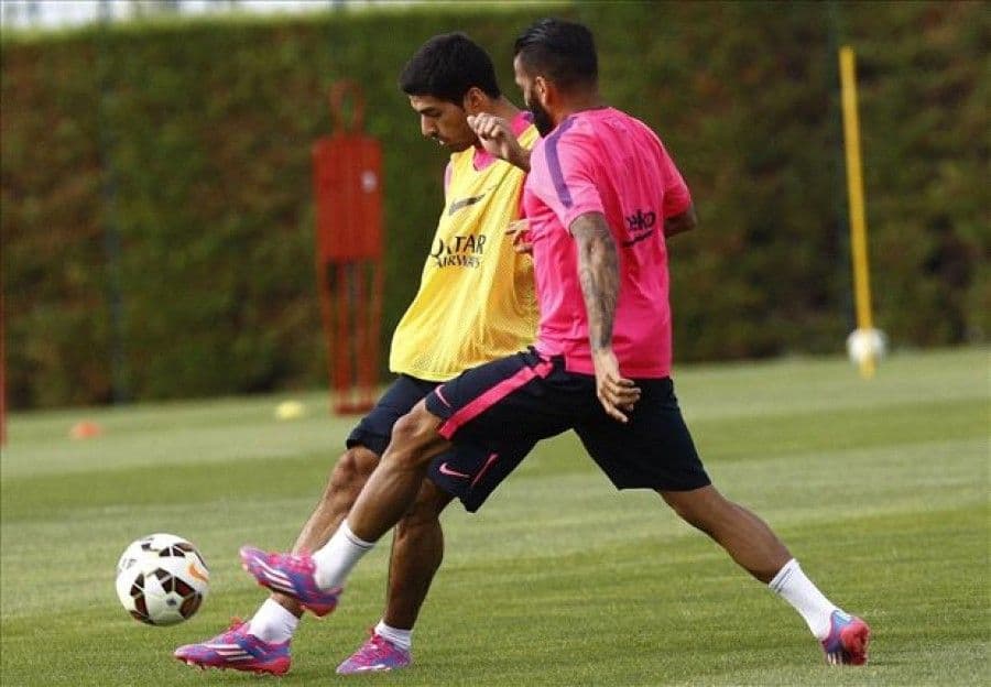 Suarez u ponedjeljak debituje za Barsu Suarez u ponedjeljak debituje za Barsu