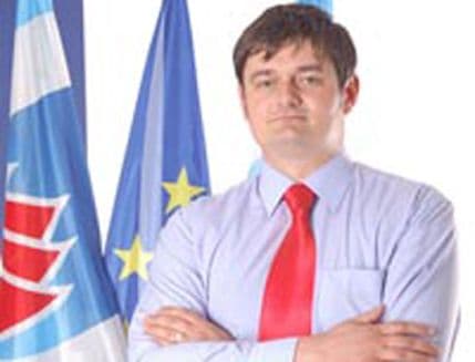 ŠARANČIĆ: Spoljna politika Crne Gore bez jasne konture ŠARANČIĆ: Spoljna politika Crne Gore bez jasne konture