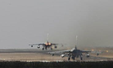 Evakuacija zbog tuče u avionu Evakuacija zbog tuče u avionu