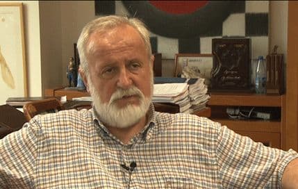 SEKULIĆ:Telekom nudi 2.000 besplatnih minuta na dan, a ima ih 1.440 SEKULIĆ:Telekom nudi 2.000 besplatnih minuta na dan, a ima ih 1.440