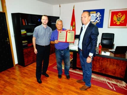 Dom zdravlja Podgorica dobio novčanu donaciju od 14.000 eura Dom zdravlja Podgorica dobio novčanu donaciju od 14.000 eura