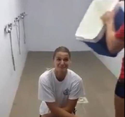 VIDEO: Ledeni izazov Katarine Bulatović, prozvani Predrag Bošković, Pekmen i Cvijićka VIDEO: Ledeni izazov Katarine Bulatović, prozvani Predrag Bošković, Pekmen i Cvijićka