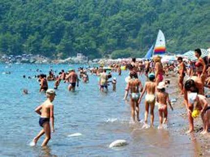 U Crnoj Gori devet odsto više turista nego lani U Crnoj Gori devet odsto više turista nego lani