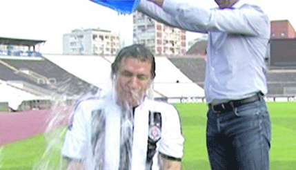 Blic: Cirkus umjesto pomoći Blic: Cirkus umjesto pomoći