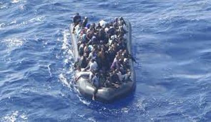 Utopilo se 100 afričkih migranata Utopilo se 100 afričkih migranata