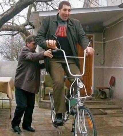 Preminuo najviši čovjek na svijetu Preminuo najviši čovjek na svijetu