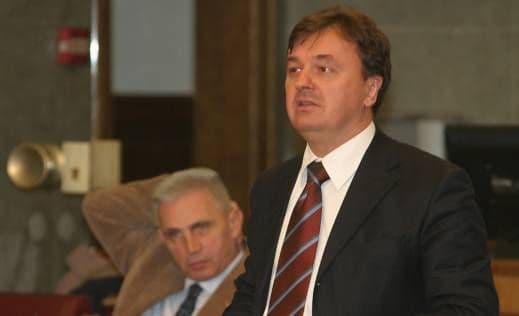 Aleksić: Izuzetno težak položaj srpskog naroda u Crnoj Gori Aleksić: Izuzetno težak položaj srpskog naroda u Crnoj Gori