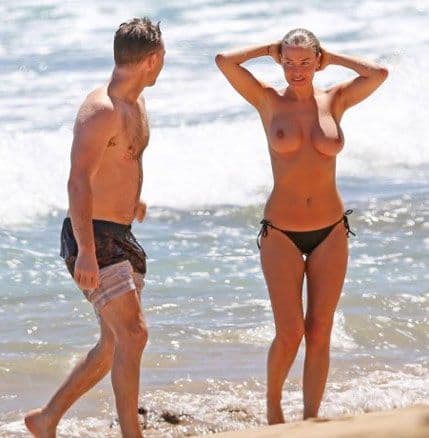 Zvijezda "Avatara" uživao na plaži sa svojom golišavom djevojkom Zvijezda "Avatara" uživao na plaži sa svojom golišavom djevojkom