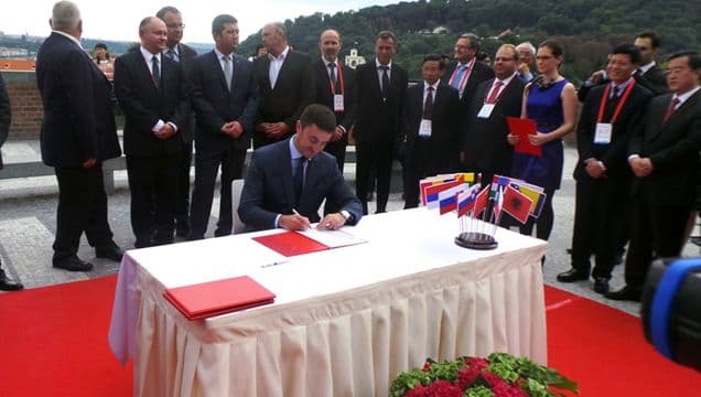 Bogdanović potpisao Pismo namjera o saradnji između Kine i zemalja CEE Bogdanović potpisao Pismo namjera o saradnji između Kine i zemalja CEE