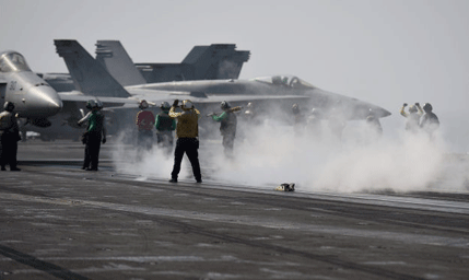 SAD započele vazdušne napade u Iraku, stiže i pomoć za opkoljene stanovnike SAD započele vazdušne napade u Iraku, stiže i pomoć za opkoljene stanovnike
