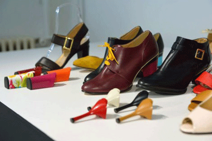 Uskoro patike koje same pokazuju put Uskoro patike koje same pokazuju put