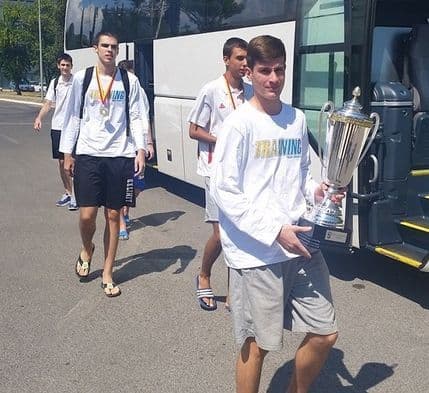 Zlatni kadeti se vratili u Crnu Goru Zlatni kadeti se vratili u Crnu Goru