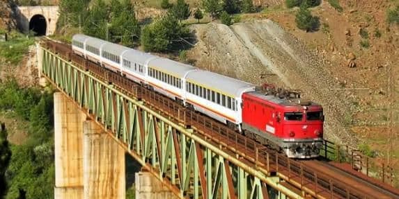 Crna Gora uložila 30 miliona eura u obnovu pruge Beograd – Bar Crna Gora uložila 30 miliona eura u obnovu pruge Beograd – Bar