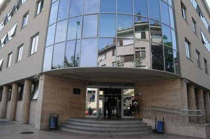 Osumnjičeni za više teških krivičnih djela uhapšen pri pokušaju ulaska u Crnu Goru Osumnjičeni za više teških krivičnih djela uhapšen pri pokušaju ulaska u Crnu Goru