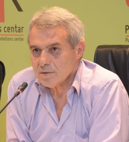 Počinju pregovori o povećanju plata prosvjetara, traže povećanje od 10 odsto Počinju pregovori o povećanju plata prosvjetara, traže povećanje od 10 odsto