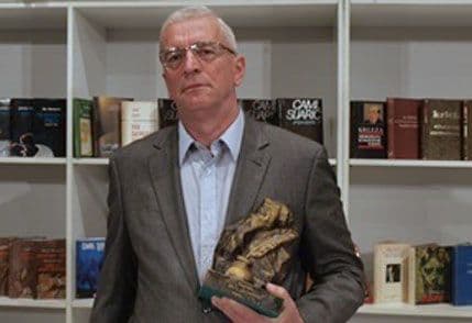 Popovićeva "Karnera" na otvaranju Međunarodnih književnih susreta u Tuzli Popovićeva "Karnera" na otvaranju Međunarodnih književnih susreta u Tuzli