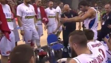 VIDEO: Kad Teodosić izgubi živce VIDEO: Kad Teodosić izgubi živce