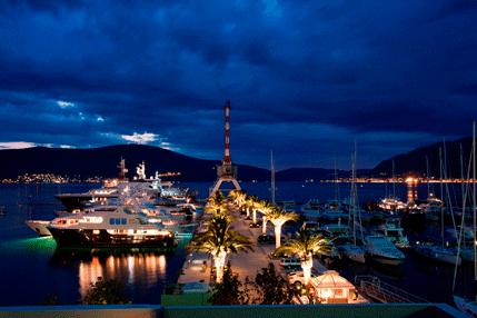 Počela naplata parkinga u Porto Montenegru Počela naplata parkinga u Porto Montenegru