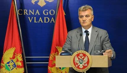RADUNOVIĆ: Preraspodjelom budžetskih sredstava do povećanja plata za zaposlene u zdravstvu RADUNOVIĆ: Preraspodjelom budžetskih sredstava do povećanja plata za zaposlene u zdravstvu