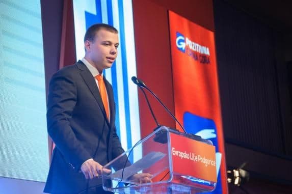 RAKČEVIĆ: Okončati politički cirkus u Podgorici RAKČEVIĆ: Okončati politički cirkus u Podgorici