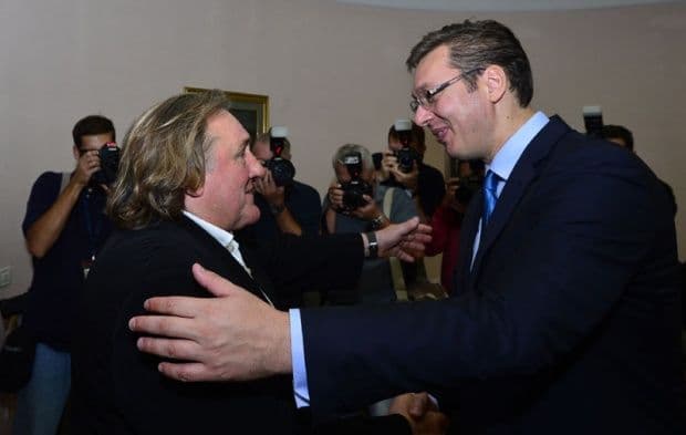 Vučić sa Depardjeom: Za sada još bez sankcija protiv Rusije Vučić sa Depardjeom: Za sada još bez sankcija protiv Rusije