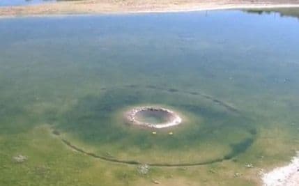 VIDEO: Misteriozni krater otkriven na farmi u Juti VIDEO: Misteriozni krater otkriven na farmi u Juti