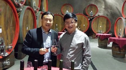 Kineska delegacija posjetila podrum Šipčanik Kineska delegacija posjetila podrum Šipčanik