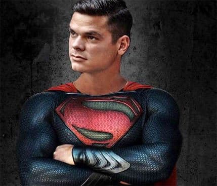 FOTO: Miloš Raonić kao Supermen FOTO: Miloš Raonić kao Supermen