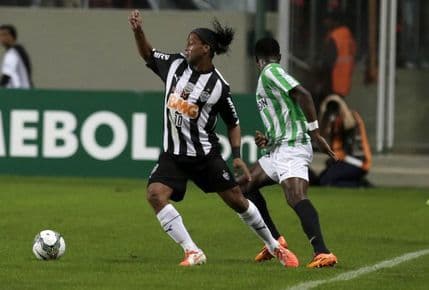 Ronaldinjo zvanično u Meksiku Ronaldinjo zvanično u Meksiku