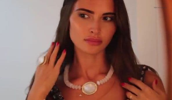 VIDEO: Mila Kalađurđević kao model za luksuzni nakit Misahara VIDEO: Mila Kalađurđević kao model za luksuzni nakit Misahara