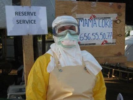 Ebola prebrzo mutira i nezaustavljiva je Ebola prebrzo mutira i nezaustavljiva je