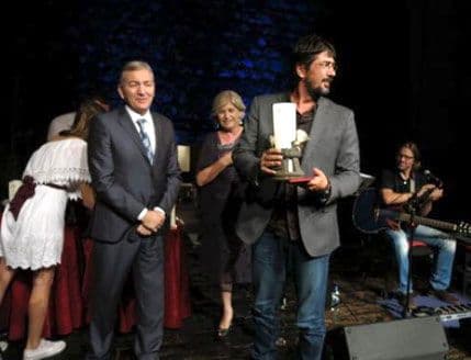 Vojin Ćetković: Tivat zaslužuje ozbiljno pozorište Vojin Ćetković: Tivat zaslužuje ozbiljno pozorište