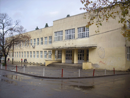 Najstarija podgorička osmogodišnja osnovna škola na izdisaju Najstarija podgorička osmogodišnja osnovna škola na izdisaju