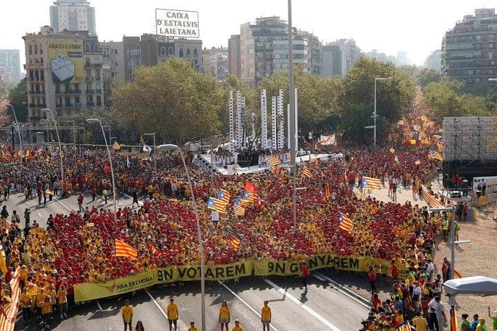 Hiljade Katalonaca hoće samostalnost Hiljade Katalonaca hoće samostalnost