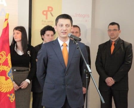 Pajović da zaustavi neronovske pohode Pajović da zaustavi neronovske pohode