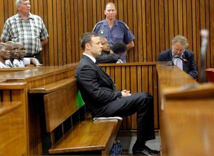 Izricanje kazne Pistorijusu 13. oktobra Izricanje kazne Pistorijusu 13. oktobra