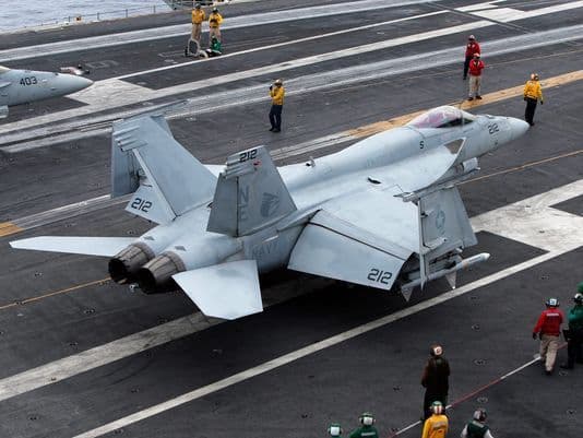 Američki piloti više ne moraju da pominju Boga u zakletvi Američki piloti više ne moraju da pominju Boga u zakletvi