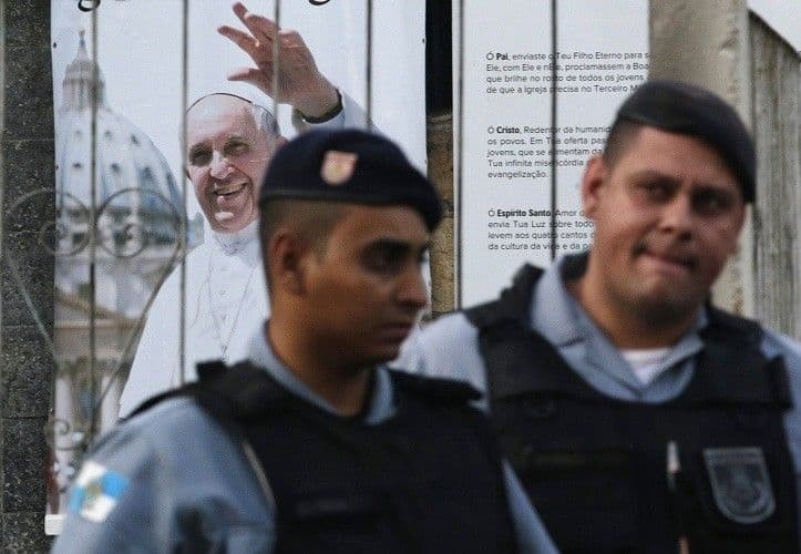 Vatikan na nogama zbog pape Vatikan na nogama zbog pape