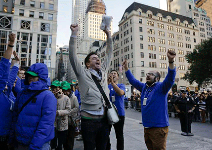 FOTO: Ludnica zvana prvi dan prodaje novog iPhonea FOTO: Ludnica zvana prvi dan prodaje novog iPhonea