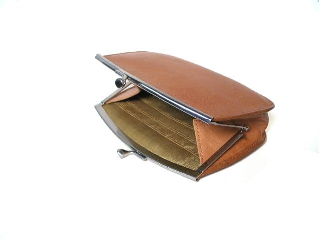 SRBIJA: Plate i penzije manje od novembra SRBIJA: Plate i penzije manje od novembra