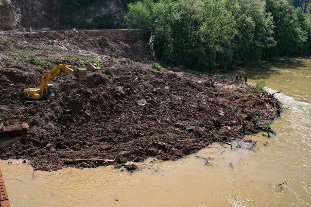 Toksična jalovina u Drini Toksična jalovina u Drini
